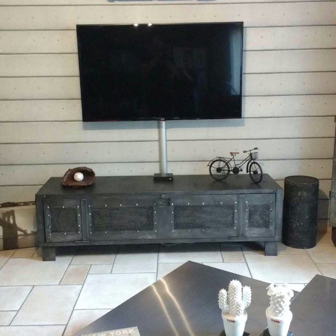 MEUBLE 5 / VESTIAIRE STYLE INDUSTRIEL MEUBLE TELEVISION