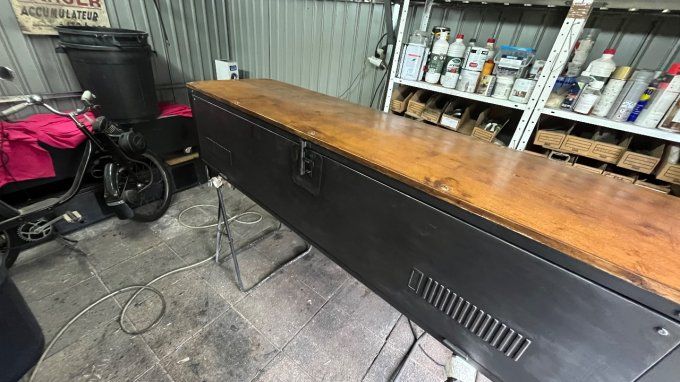 Meuble vestiaire métallique 10