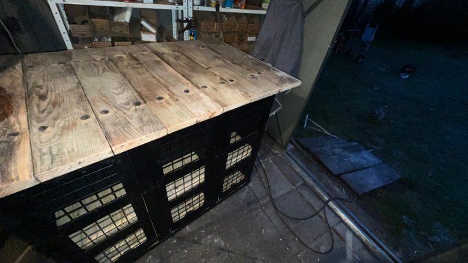 Buffet métallique mange debout 