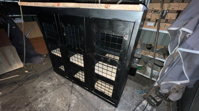 Buffet métallique mange debout 