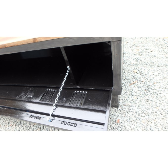 MEUBLE 11 / Meuble vestiaire métallique détourné en meuble TV